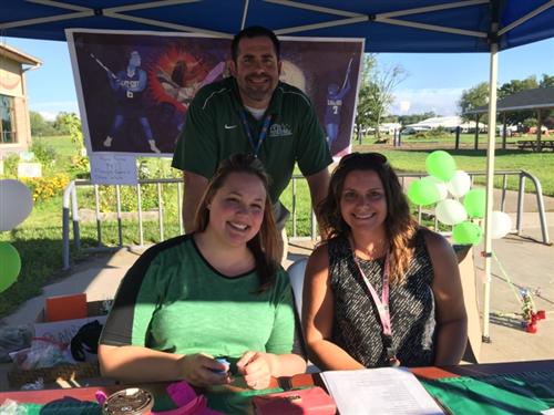 Teachers had a great time at the Bash! 